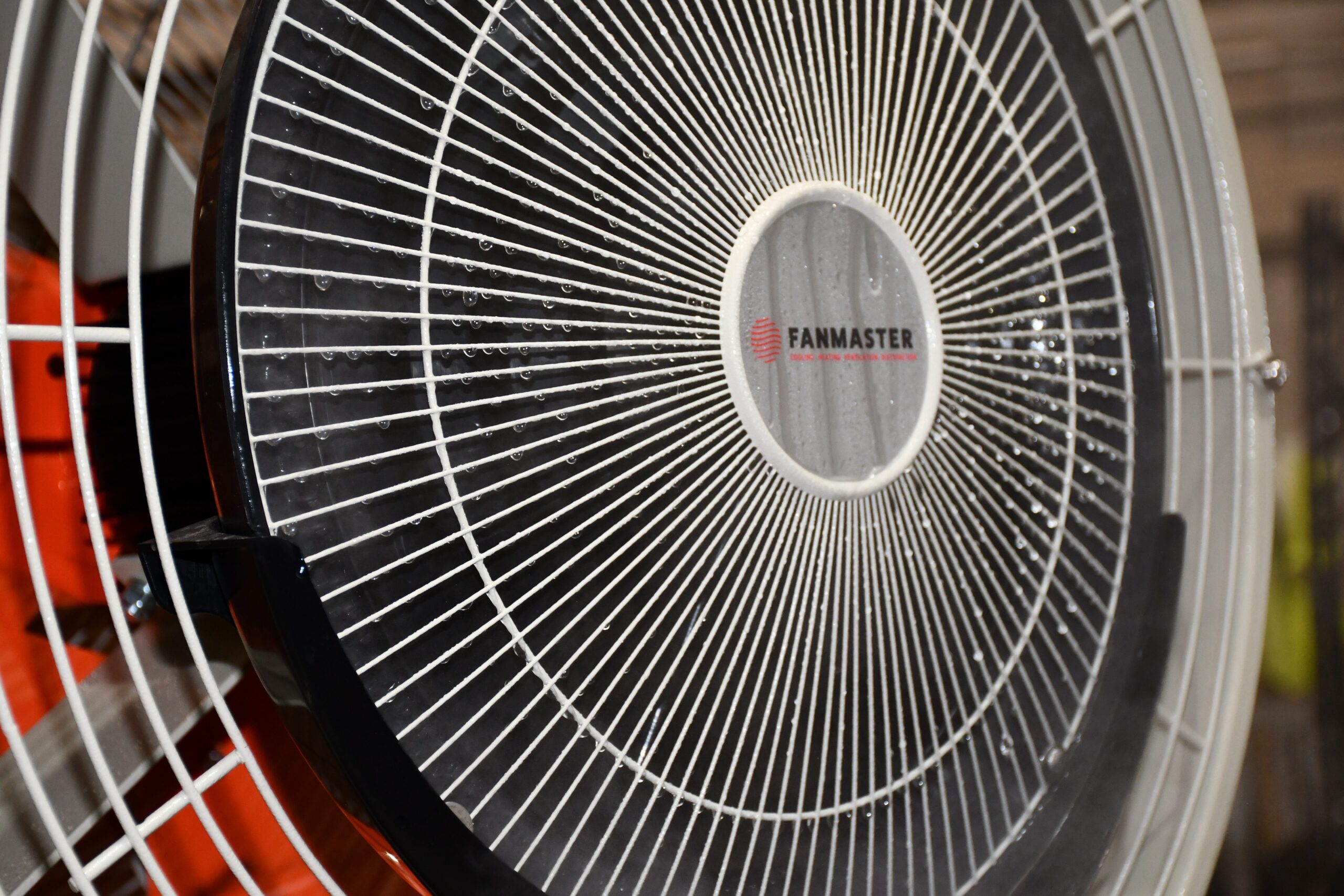 HEAVY DUTY INDUSTRIAL MOBILE MISTING FAN 600MM